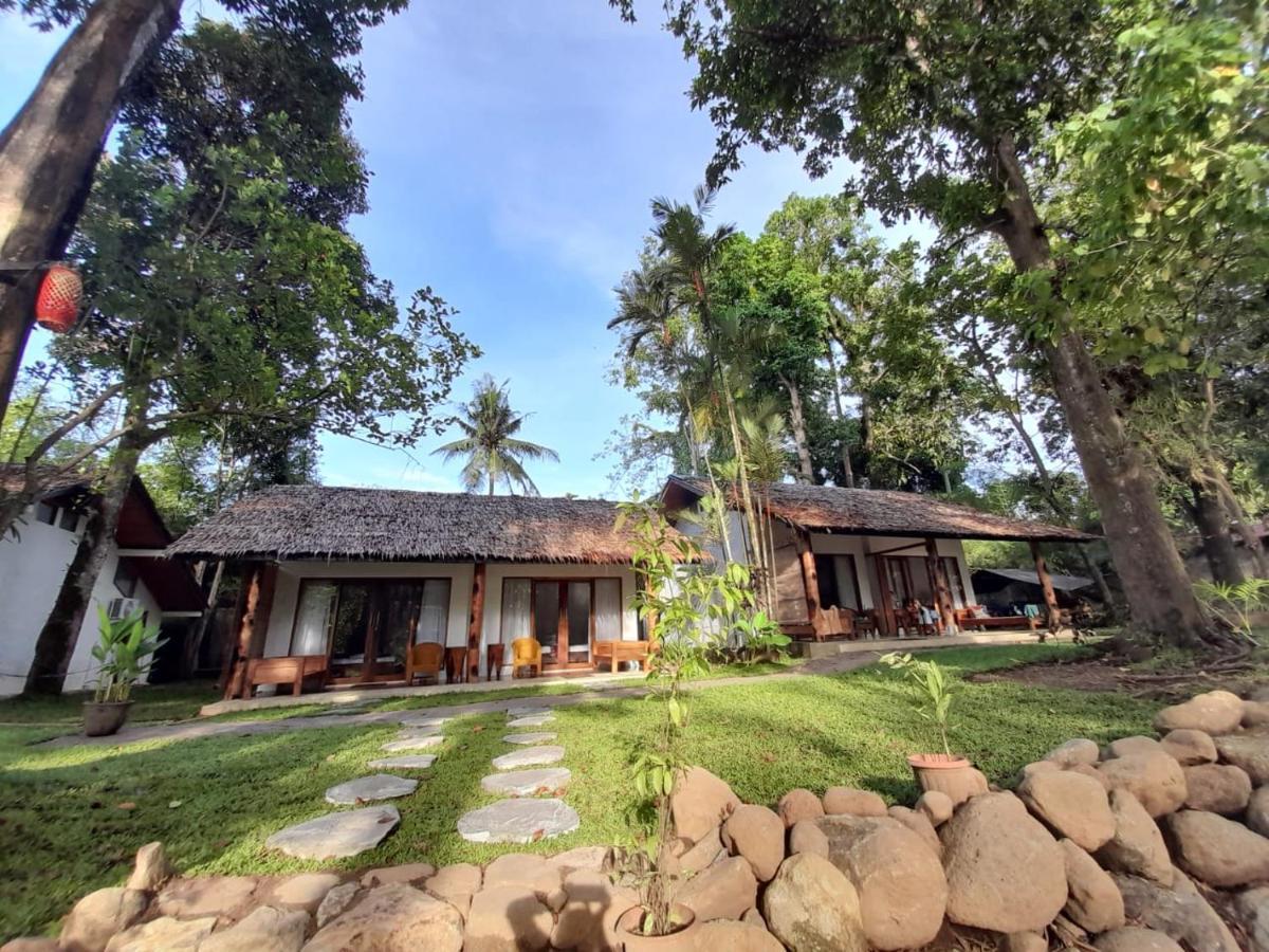 Murex Dive Resort Manado Kültér fotó