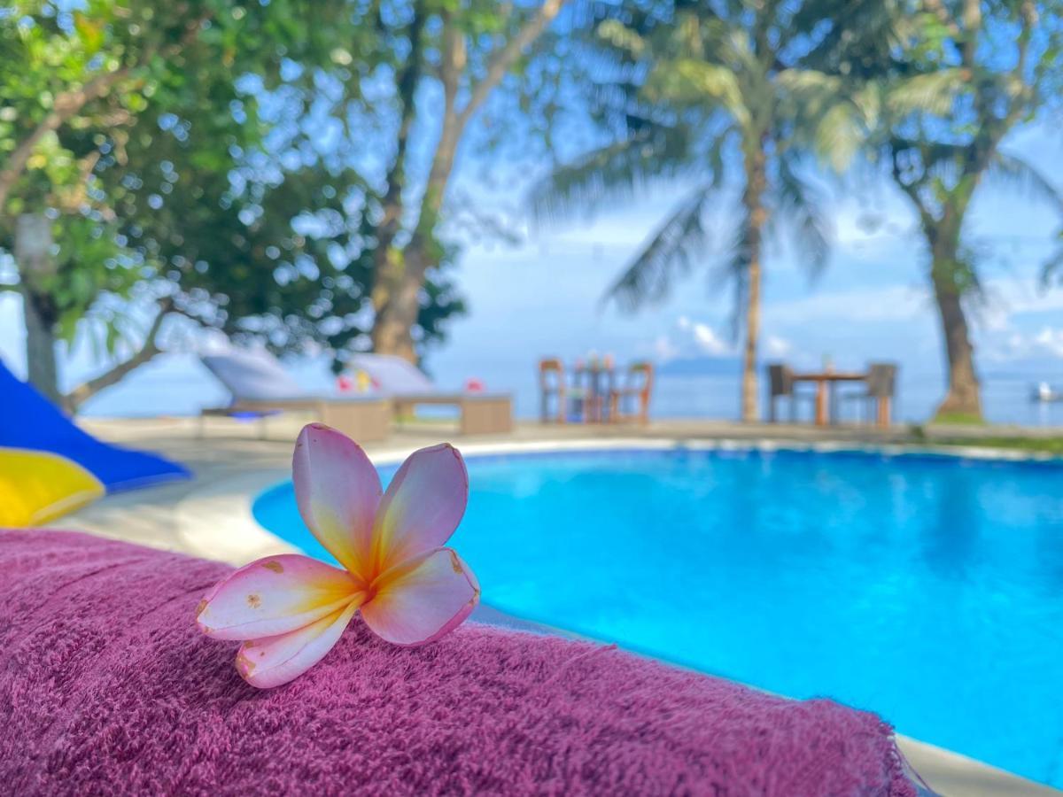 Murex Dive Resort Manado Kültér fotó