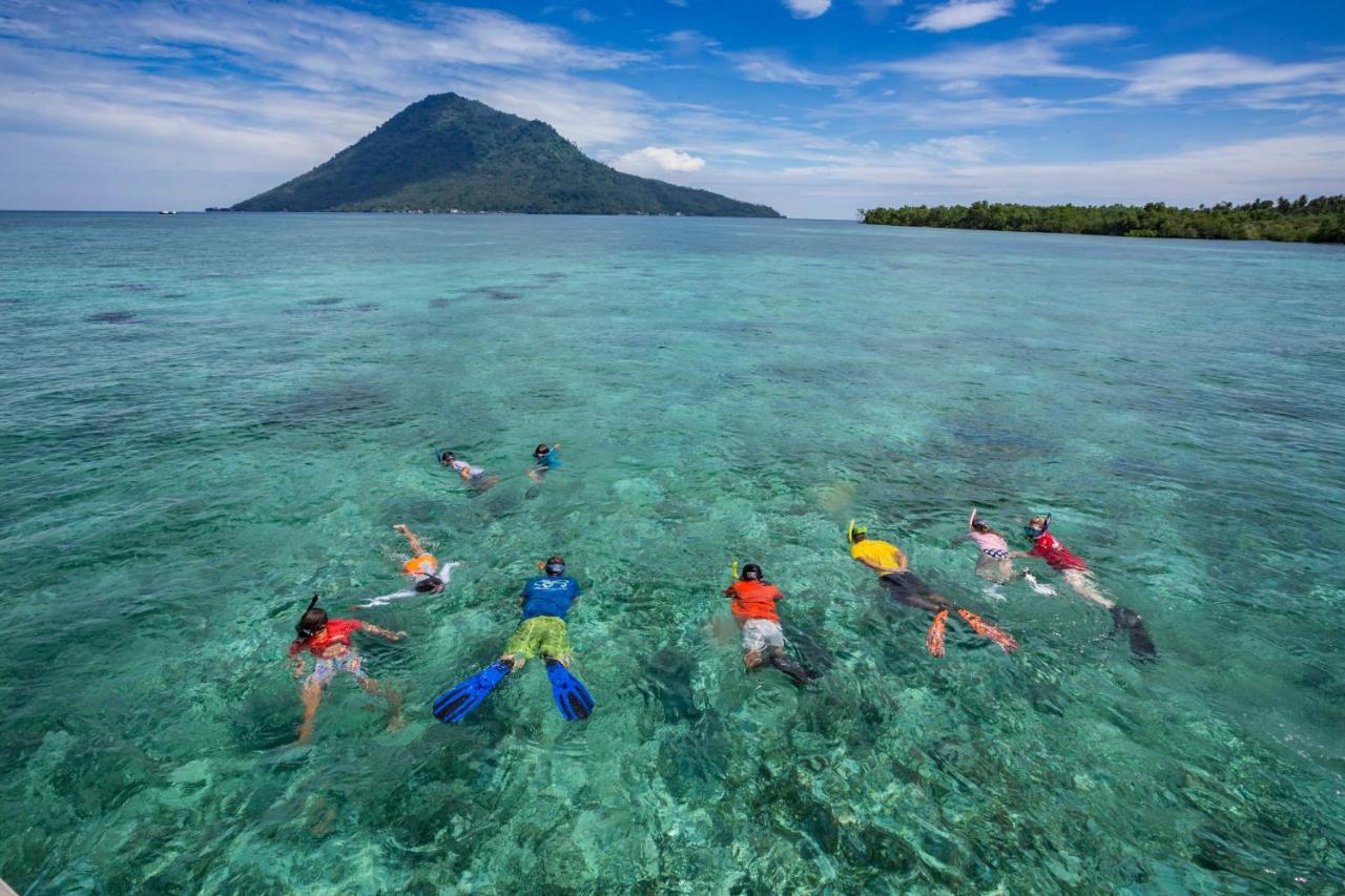 Murex Dive Resort Manado Kültér fotó